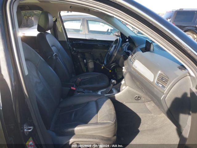 WA1GFCFS7FR000700 Audi Q3 2.0t Premium Plus