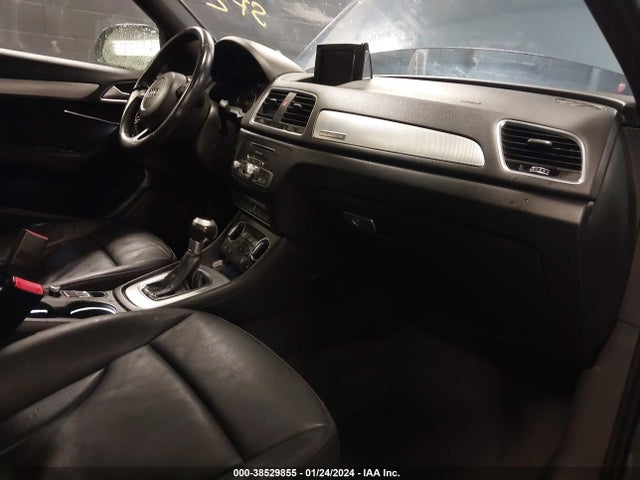 WA1JCCFS9JR014086 Audi Q3 2.0t Premium/2.0t Sport Premium