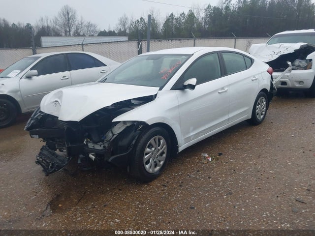 Hyundai ELANTRA SE 2018 5NPD74LF0JH351063 Image 2