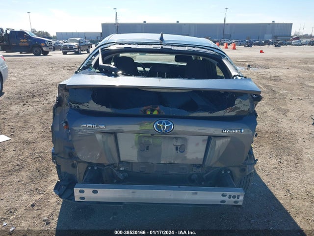 Toyota Prius Two 2018 JTDKBRFU3J3582547 Image 17