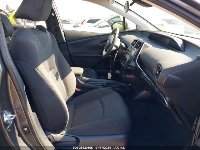Toyota Prius Two 2018 JTDKBRFU3J3582547 Image 5