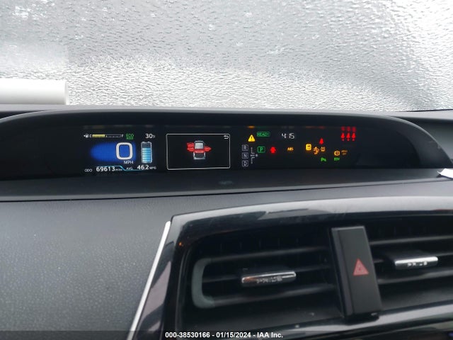 Toyota Prius Two 2018 JTDKBRFU3J3582547 Image 7