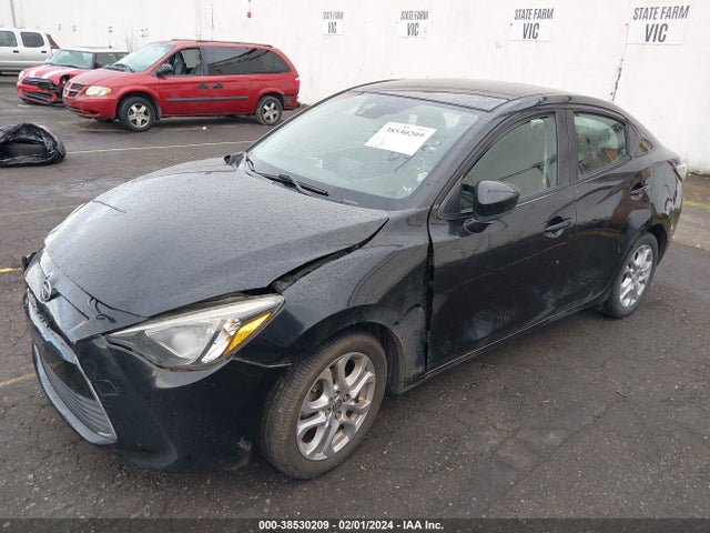 3MYDLBZVXGY118996 Scion IA