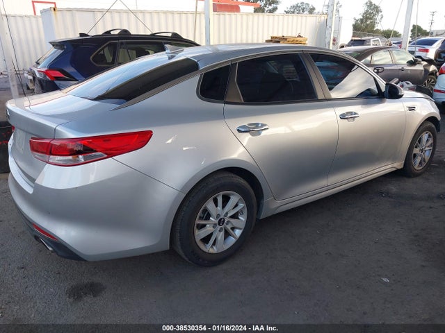 KIA Optima Lx 2018 5XXGT4L32JG228987 Image 4