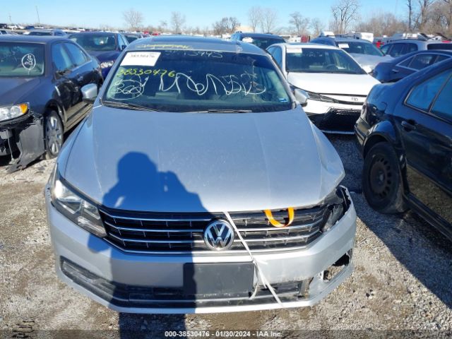 1VWBS7A38GC037758 Volkswagen Passat 1.8t Se