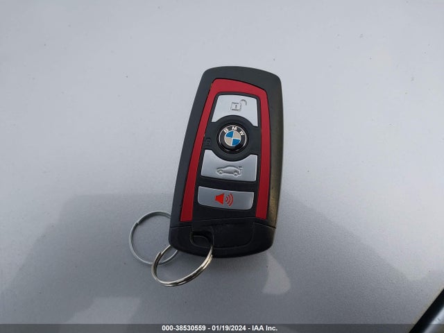 WBA8K3C52JA369778 BMW 330i Xdrive