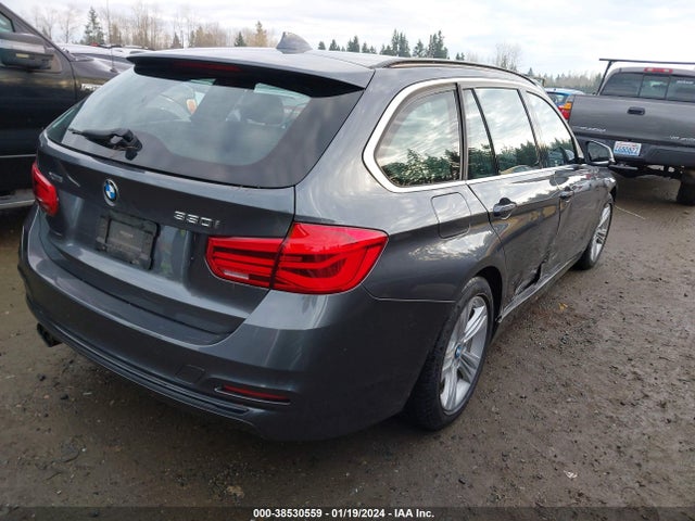WBA8K3C52JA369778 BMW 330i Xdrive