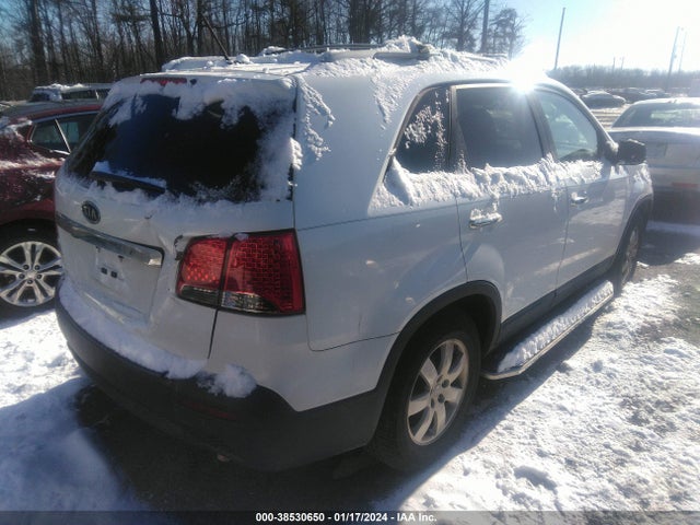 2013 KIA SORENTO LX VIN: 5XYKT3A68DG349380