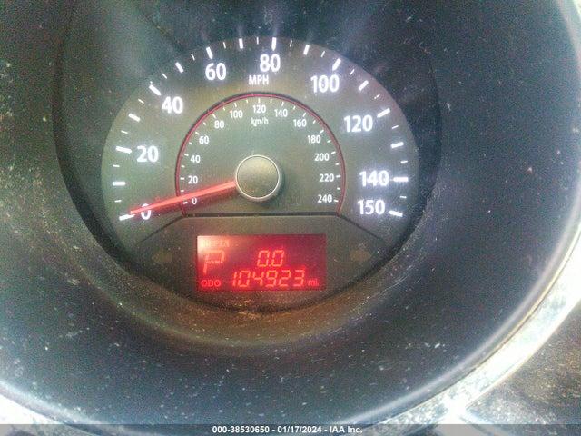2013 KIA SORENTO LX VIN: 5XYKT3A68DG349380