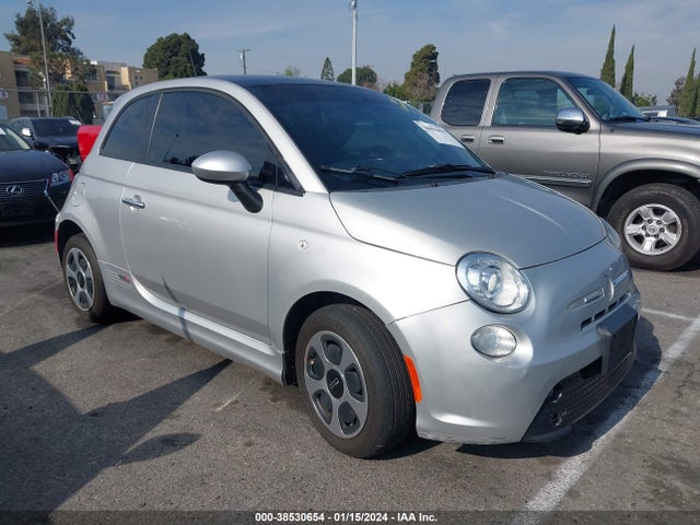 2013 FIAT 500E 3C3CFFGE1DT745899 Photo 0