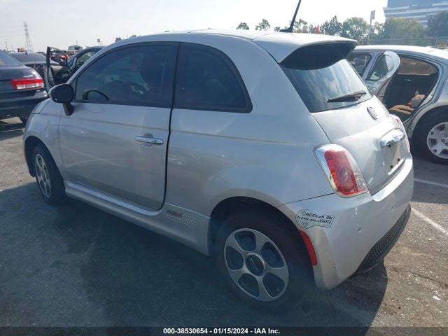 2013 FIAT 500E 3C3CFFGE1DT745899 Photo 2