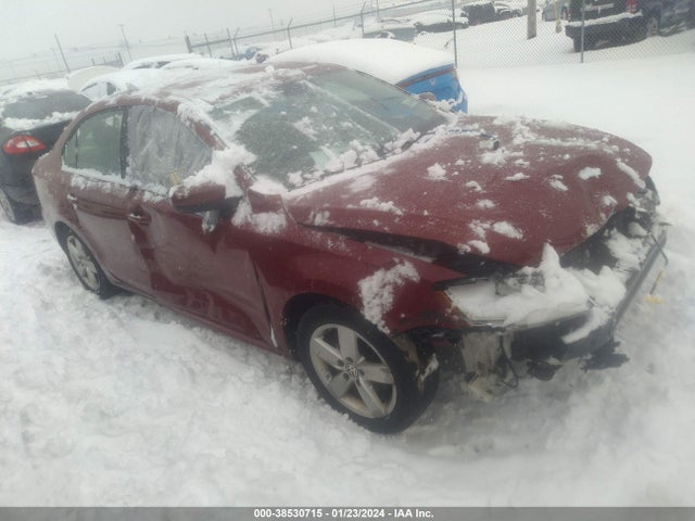2017 3VW2B7AJ4HM272138 главное изображение