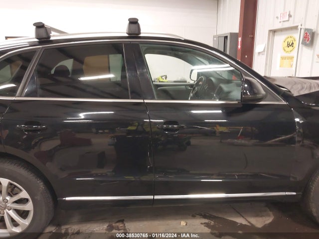 WA1LFAFP0EA110368 Audi Q5 2.0t Premium