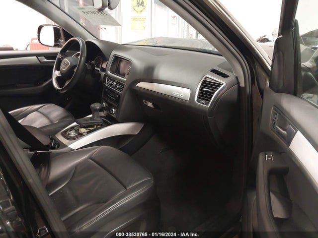 WA1LFAFP0EA110368 Audi Q5 2.0t Premium