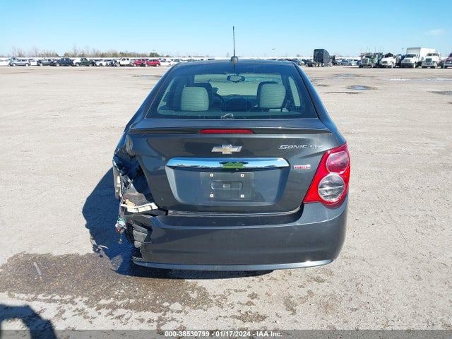 Chevrolet Sonic Ltz Auto 2015 1G1JE5SBXF4112767 Image 17
