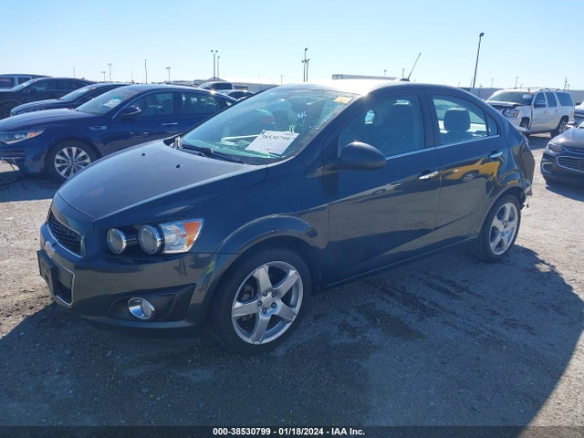 Chevrolet Sonic Ltz Auto 2015 1G1JE5SBXF4112767 Image 2