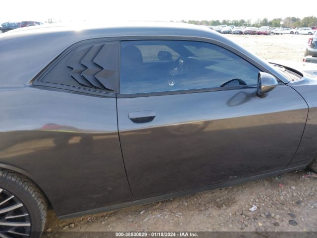 2C3CDYBT3EH209683 Dodge Challenger R/t