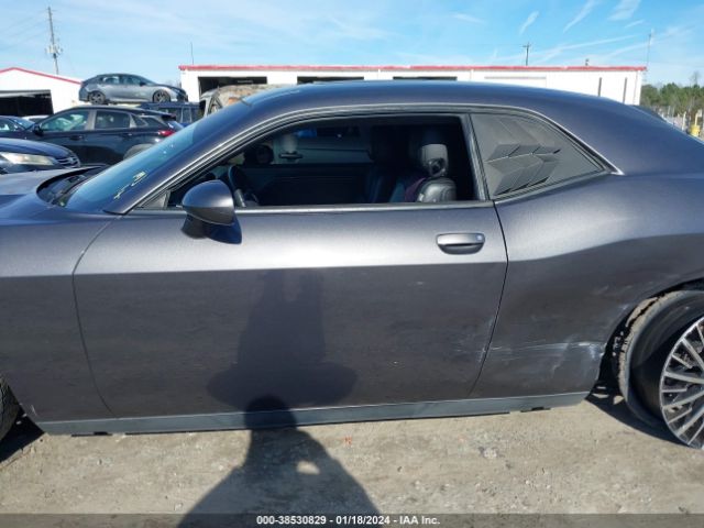 2C3CDYBT3EH209683 Dodge Challenger R/t