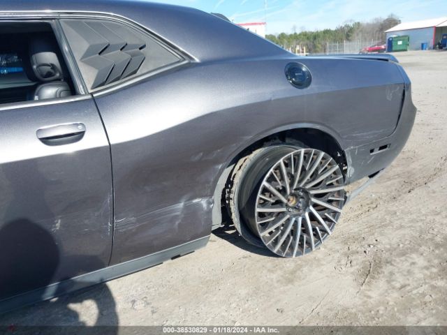 2C3CDYBT3EH209683 Dodge Challenger R/t