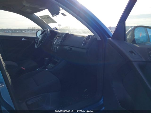 WVGAV7AX3HK051353 Volkswagen Tiguan 2.0t/2.0t S