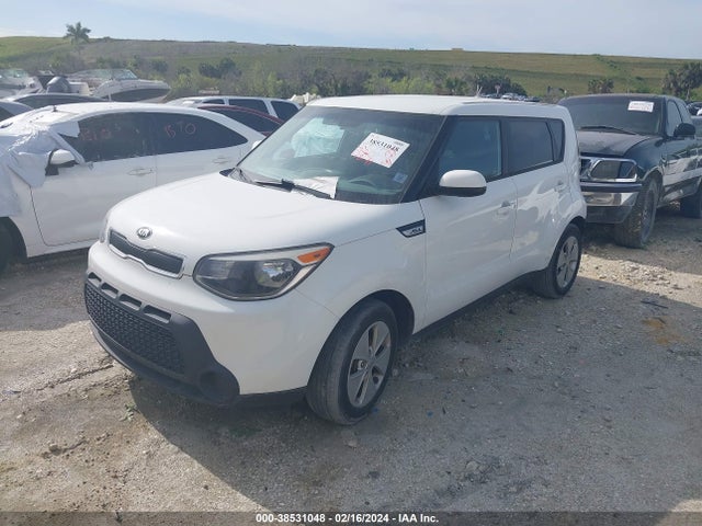 KIA Soul 2016 KNDJN2A2XG7305640 Image 2