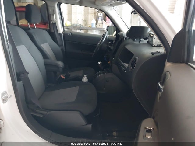2014 JEEP PATRIOT LATITUDE VIN: 1C4NJRFB9ED693988