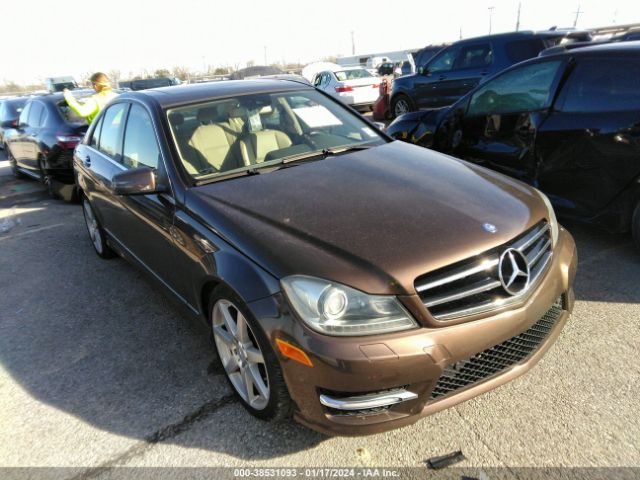 2013 MERCEDES-BENZ C 250 WDDGF4HB0DA778122
