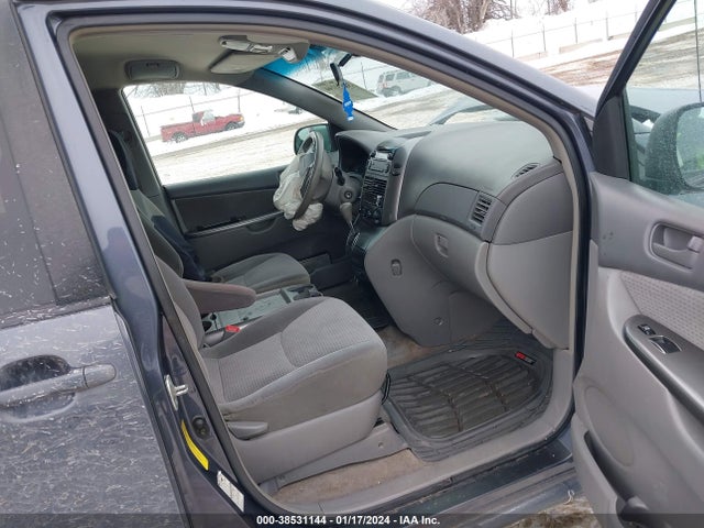2006 TOYOTA SIENNA LE VIN: 5TDBA23C66S063777