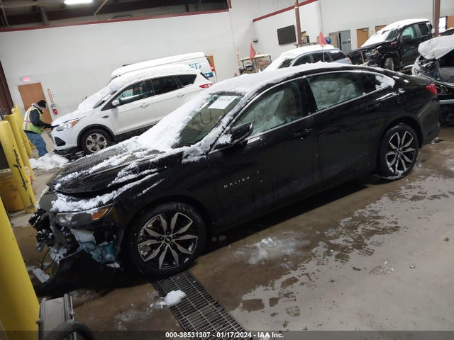 Chevrolet MALIBU LT 2018 1G1ZD5ST0JF276430 Image 2
