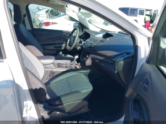 1FMCU0F77KUB57800 Ford ESCAPE S