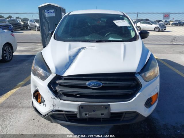 1FMCU0F77KUB57800 Ford ESCAPE S