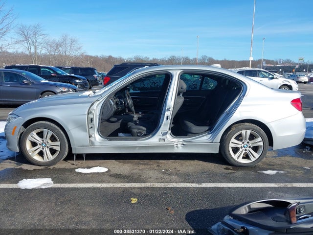 BMW 330i Xdrive 2018 WBA8D9G52JNU69587 Image 14