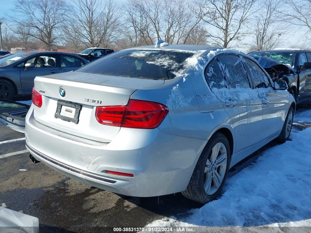 BMW 330i Xdrive 2018 WBA8D9G52JNU69587 Image 4