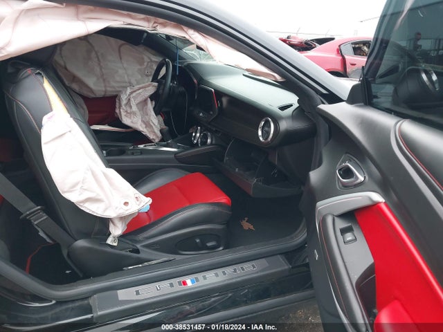 Chevrolet CAMARO 2SS 2018 1G1FG1R77J0158812 Image 5