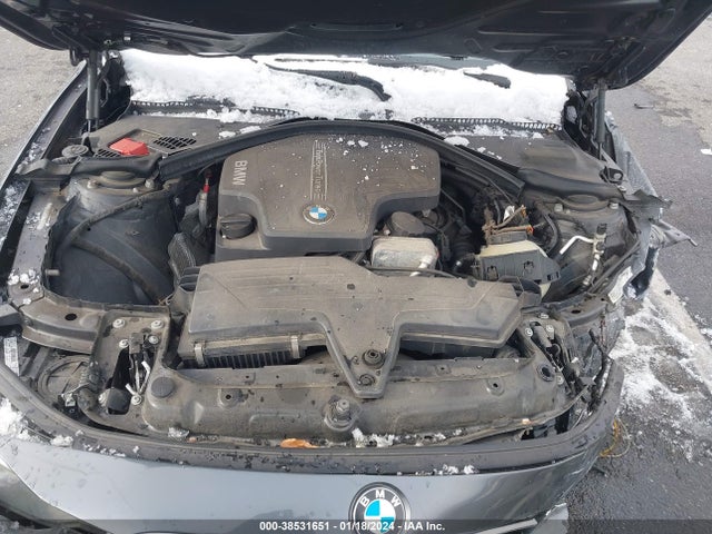 BMW 320i Xdrive 2014 WBA3C3G5XENS67113 Image 10