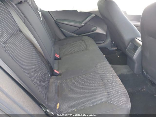 1VWAT7A3XGC011574 Volkswagen Passat 1.8t S