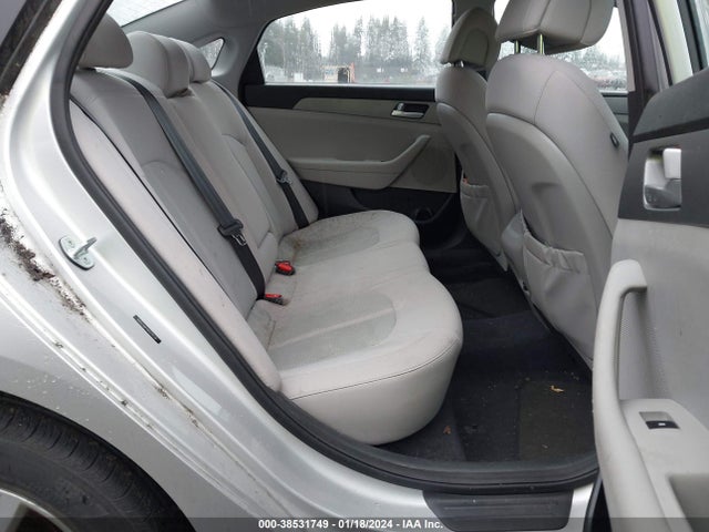 2016 HYUNDAI SONATA SE VIN: 5NPE24AF4GH276138