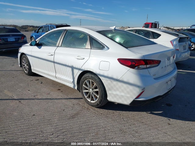 Hyundai SONATA SE 2018 5NPE24AF9JH652971 Image 3