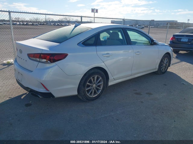 Hyundai SONATA SE 2018 5NPE24AF9JH652971 Image 4
