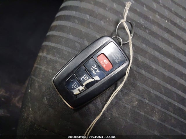 Toyota Prius Prime Plus 2019 JTDKARFP4K3112820 Image 11