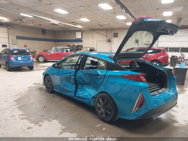 Toyota Prius Prime Plus 2019 JTDKARFP4K3112820 Image 3