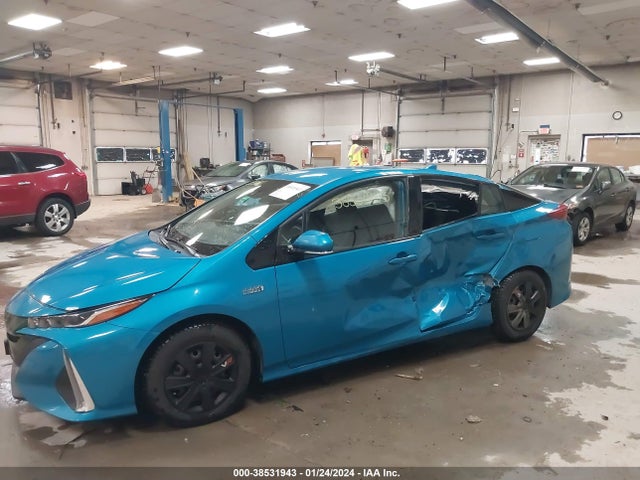 Toyota Prius Prime Plus 2019 JTDKARFP4K3112820 Image 6