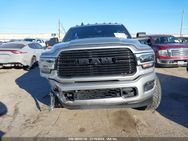 3C6UR5NL8NG304470 RAM 2500 Laramie Mega Cab 4x4 6'4 Box