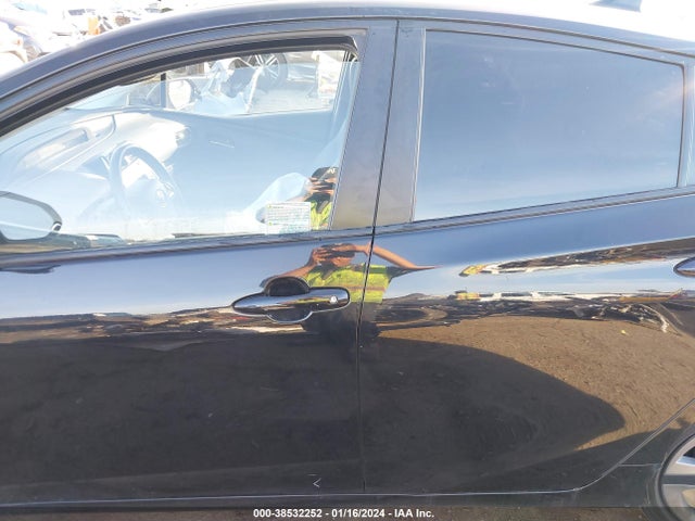 Toyota PRIUS XLE 2019 JTDKARFU2K3075952 Image 14