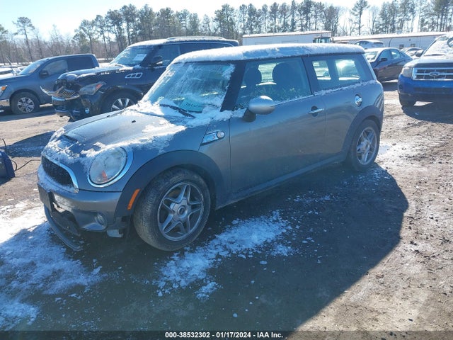 2009 MINI COOPER S CLUBMAN WMWMM335X9TP93072 Photo 1