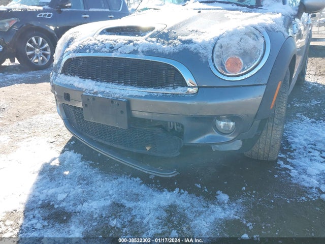 2009 MINI COOPER S CLUBMAN WMWMM335X9TP93072 Photo 5