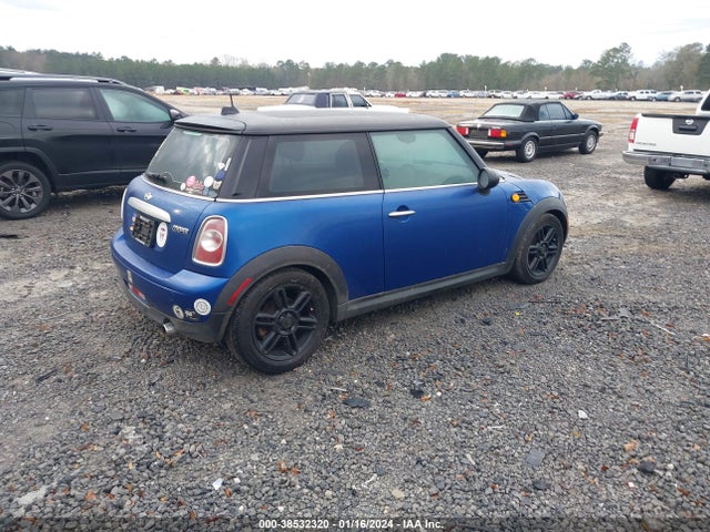 2012 MINI COOPER WMWSU3C52CT257862 Photo 3