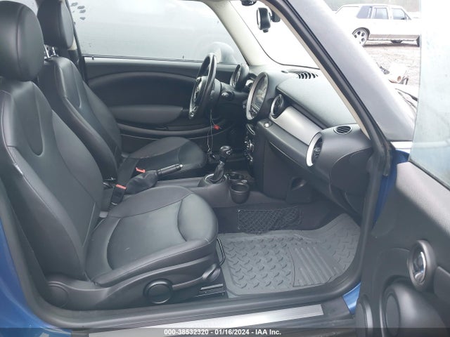2012 MINI COOPER WMWSU3C52CT257862 Photo 4
