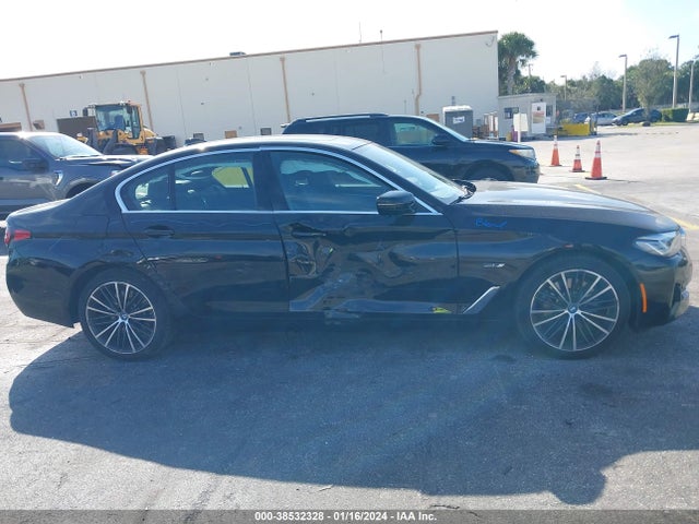 BMW 530e 2023 WBA13AG09PCL84843 Image 13