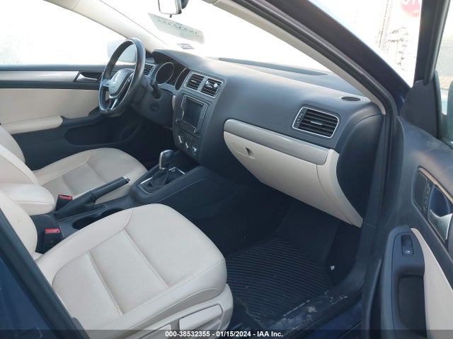 3VWDB7AJ9HM257692 Volkswagen Jetta 1.4t Se